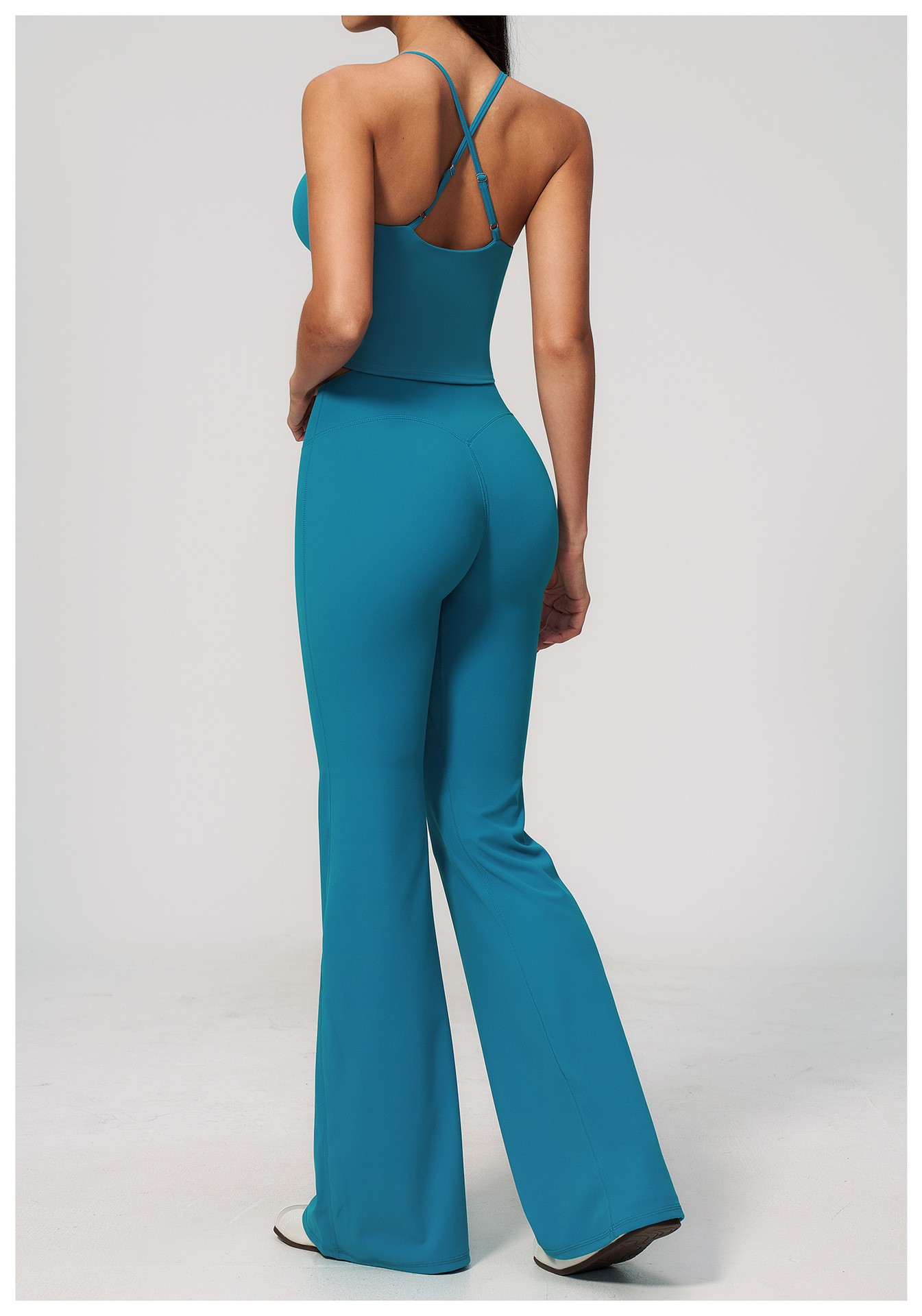 European and American yoga suit high elastic tight horn long yoga pants Pilates training yoga suit detail