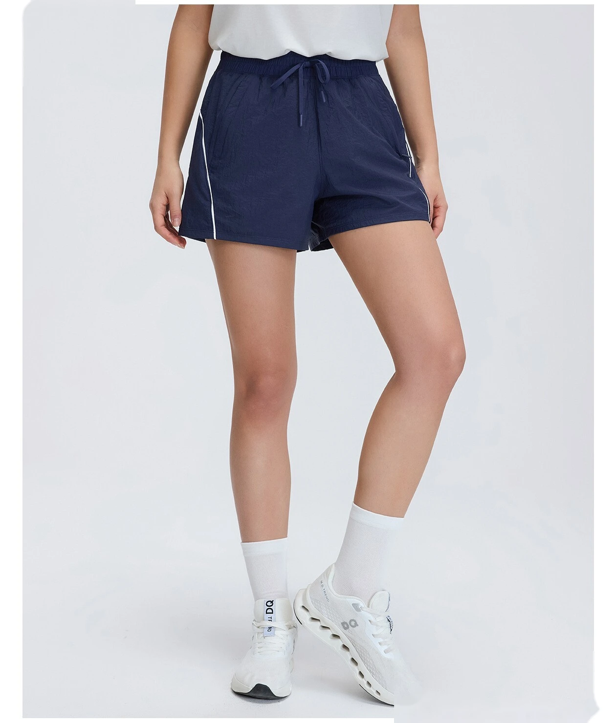 Women's High Waisted Quick Dry 3-Inch Sports Shorts Summer Breathable Running Yoga Gym Outdoor Training Custom Shorts detail