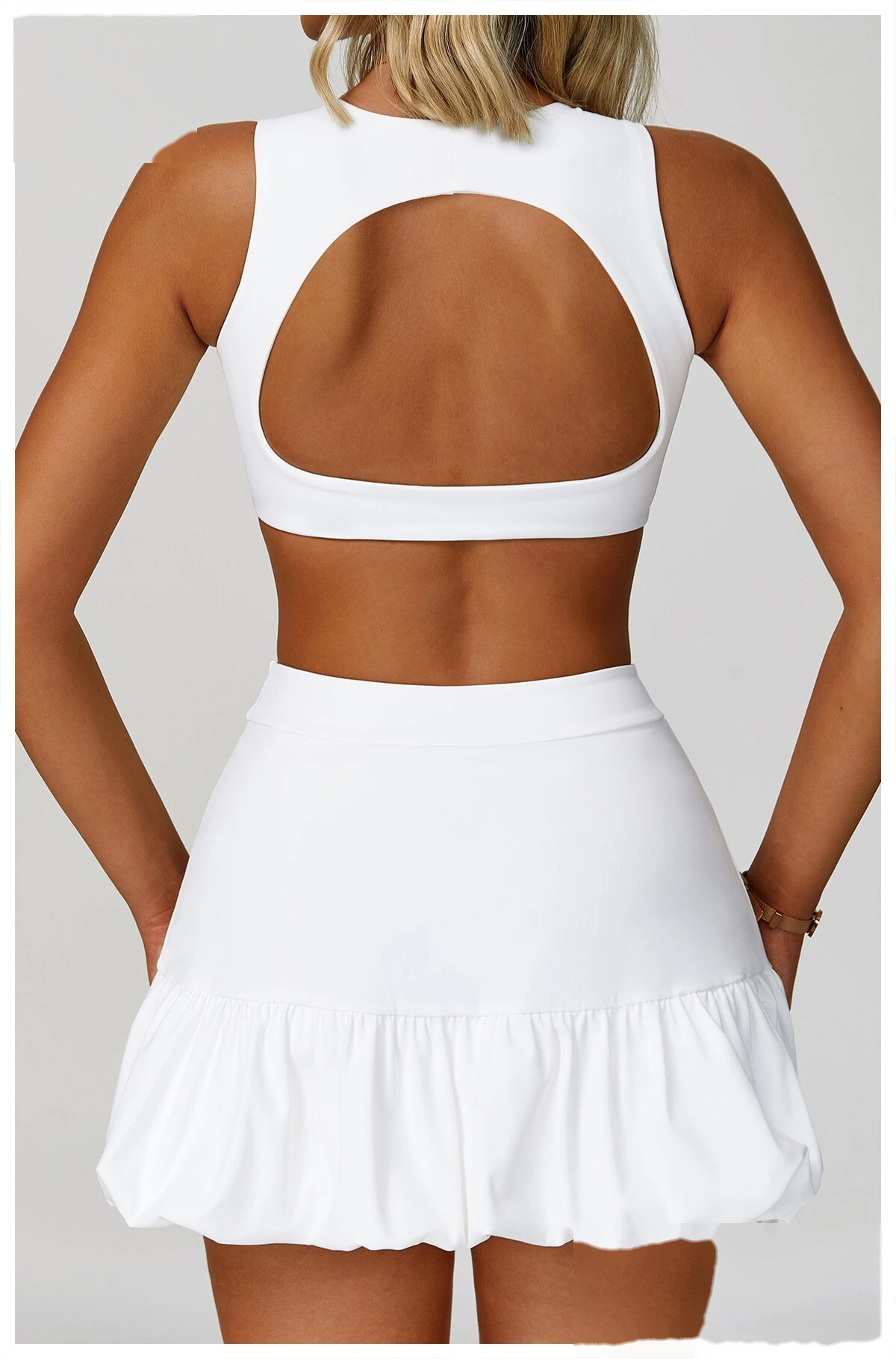 Customized soft yoga bra women's fitness running shoulder strap underwear hollow back sports bra detail