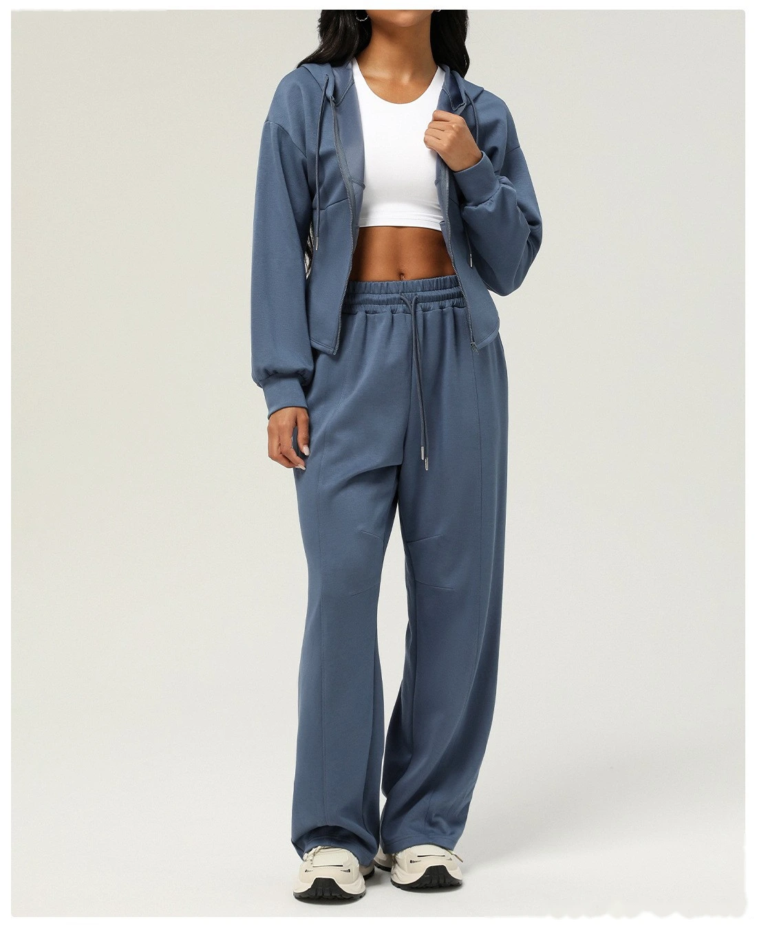Custom sportswear autumn and winter two-piece loose sweater hooded coat outdoor running fitness suit detail