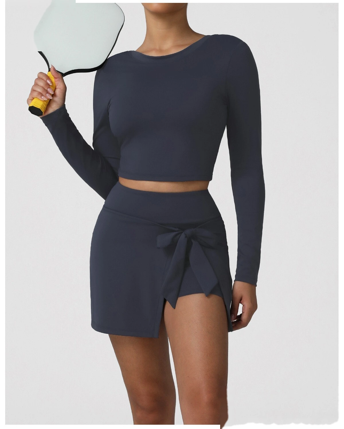 Customized new yoga sports jacket backless sexy slim long-sleeved women's dance fitness suit with pad. detail