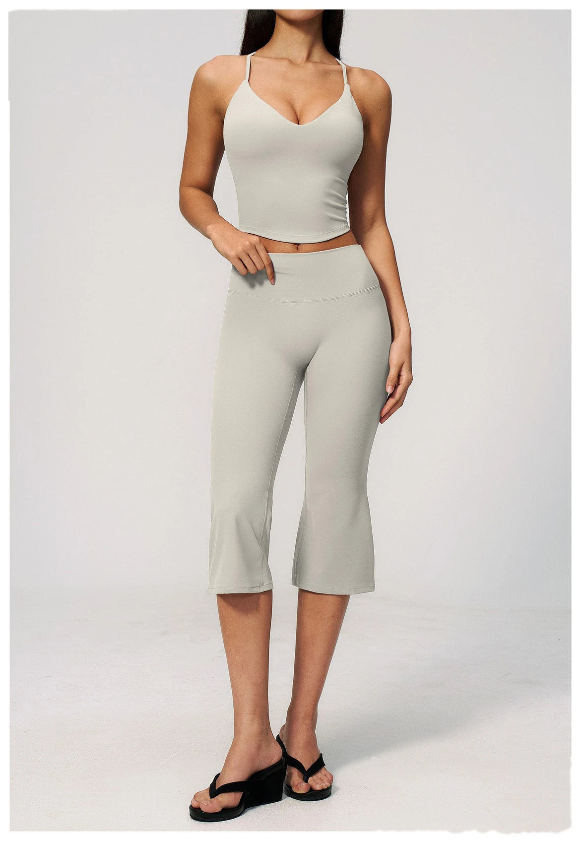 Yoga pants with creamy feeling, high waist, hips and abdomen, fitness exercise, cropped pants/yoga suit detail