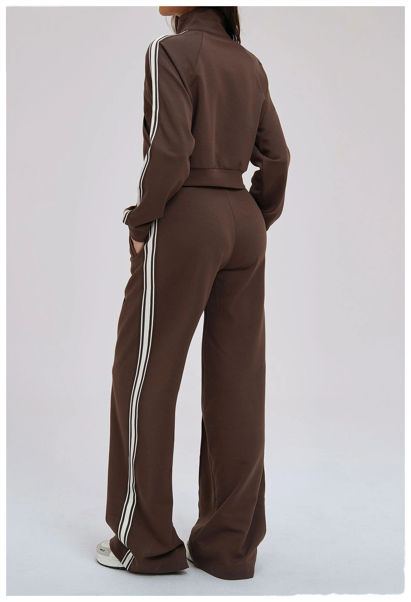 Custom Color Block High-Neck Sports Hoodie - Windproof Zipper Pocket Outdoor Running Jacket detail