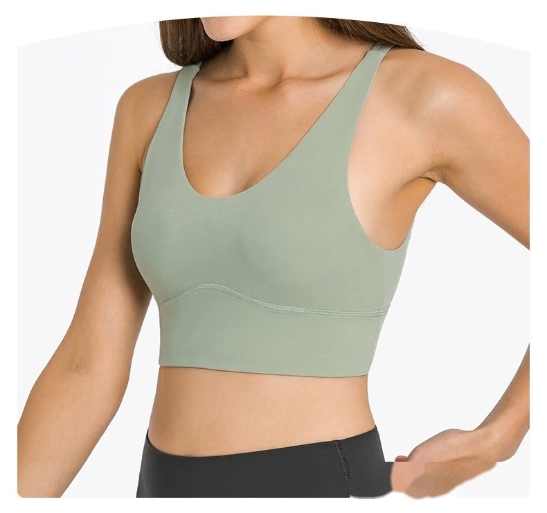 Womens sports bras V neck criss cross strappy gym workout bra detail