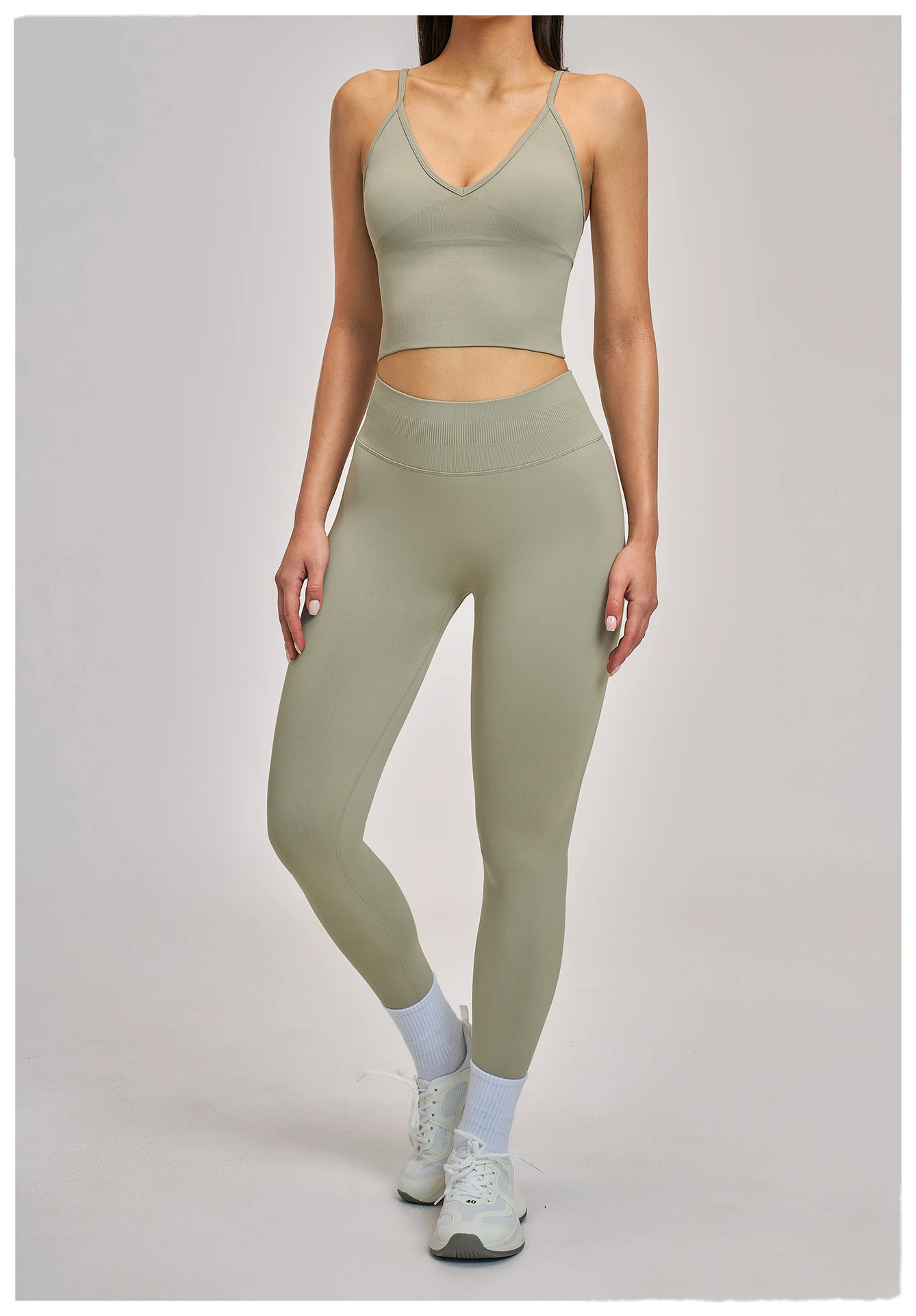 Custom Women’s Seamless 2 Piece Yoga Set Racerback Beauty Back Crop Top High Stretch Running Activewear detail
