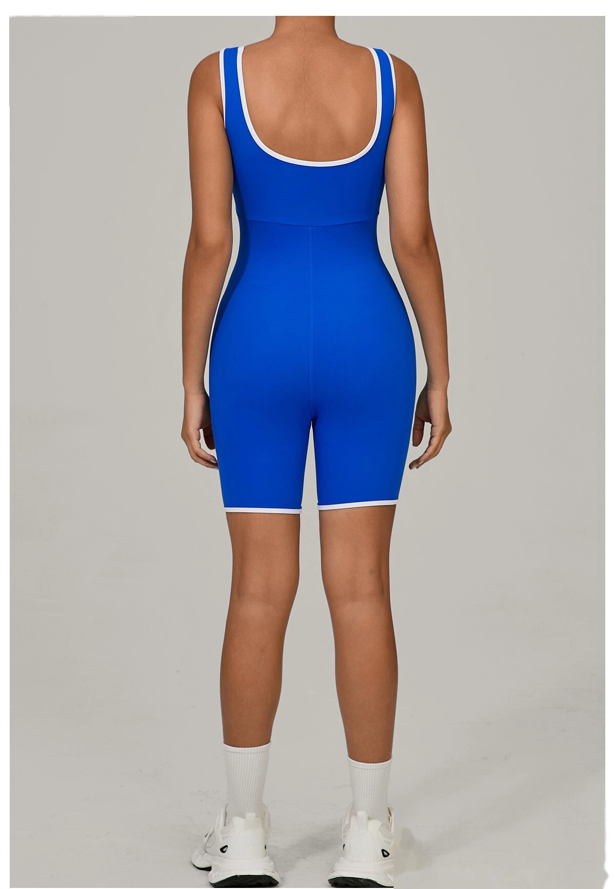Customized contrast stitching generous neck sports jumpsuit yoga clothes backless outdoor fitness jumpsuit detail