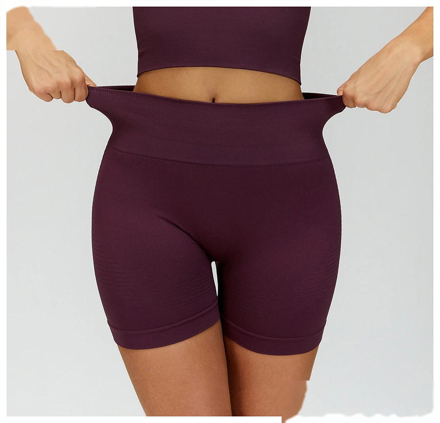 Custom Seamless High-Waisted Yoga Shorts - Women’s Butt-Lifting Peach Hip Tight Fitness Running Shorts detail