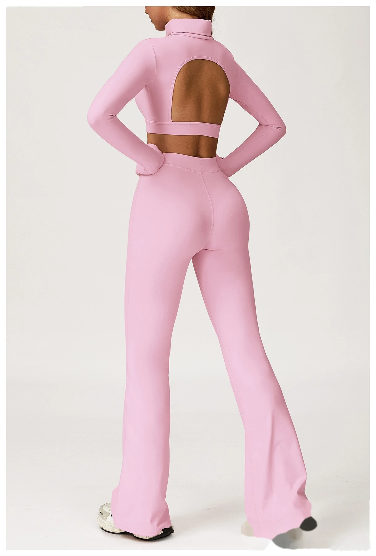 Customized European and American sports pants, high waist, tight body, wide legs and slim trumpet fitness pants. detail