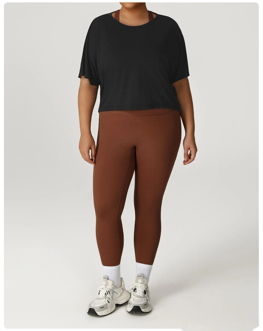 Custom-made plus-size sports blouses, fitness clothes, T-shirts and women's plus-size yoga clothes tops. detail