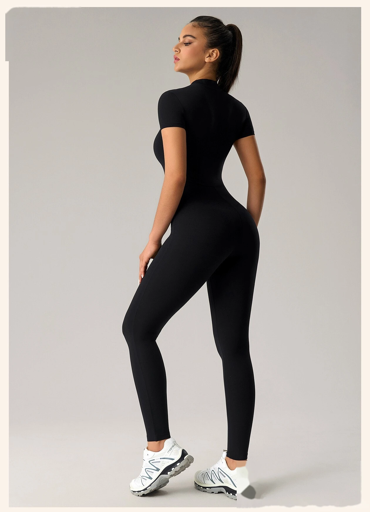 Custom Women’s Short Sleeve Zipper Front Yoga Bodysuit Tummy Control Butt Lifting Workout Jumpsuit detail