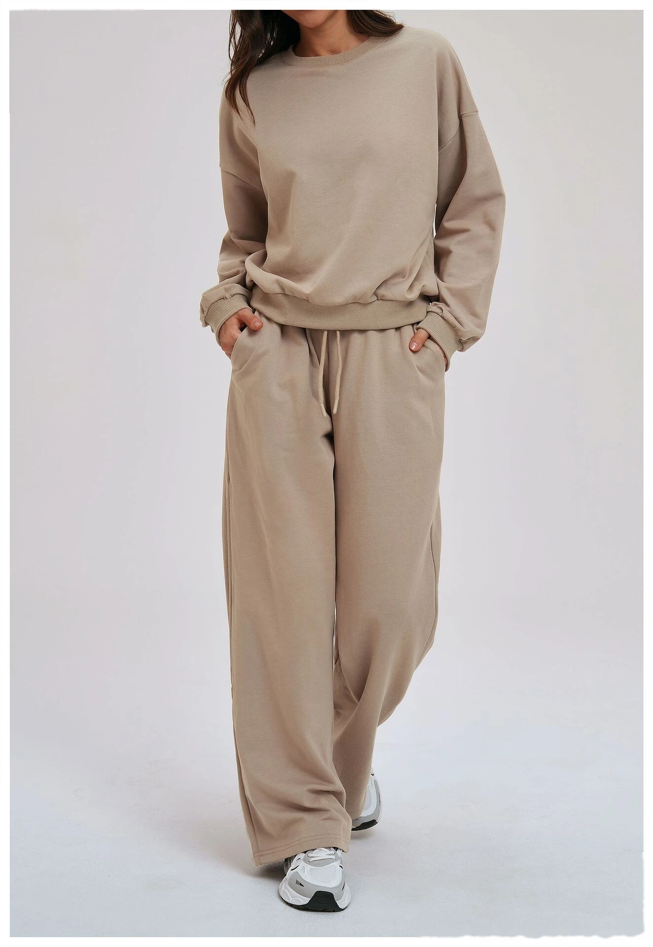Bulk Custom Crew Neck Sweatshirts | Loose Fit Long Sleeve Casual Tops for Fall Winter Outdoor Running detail