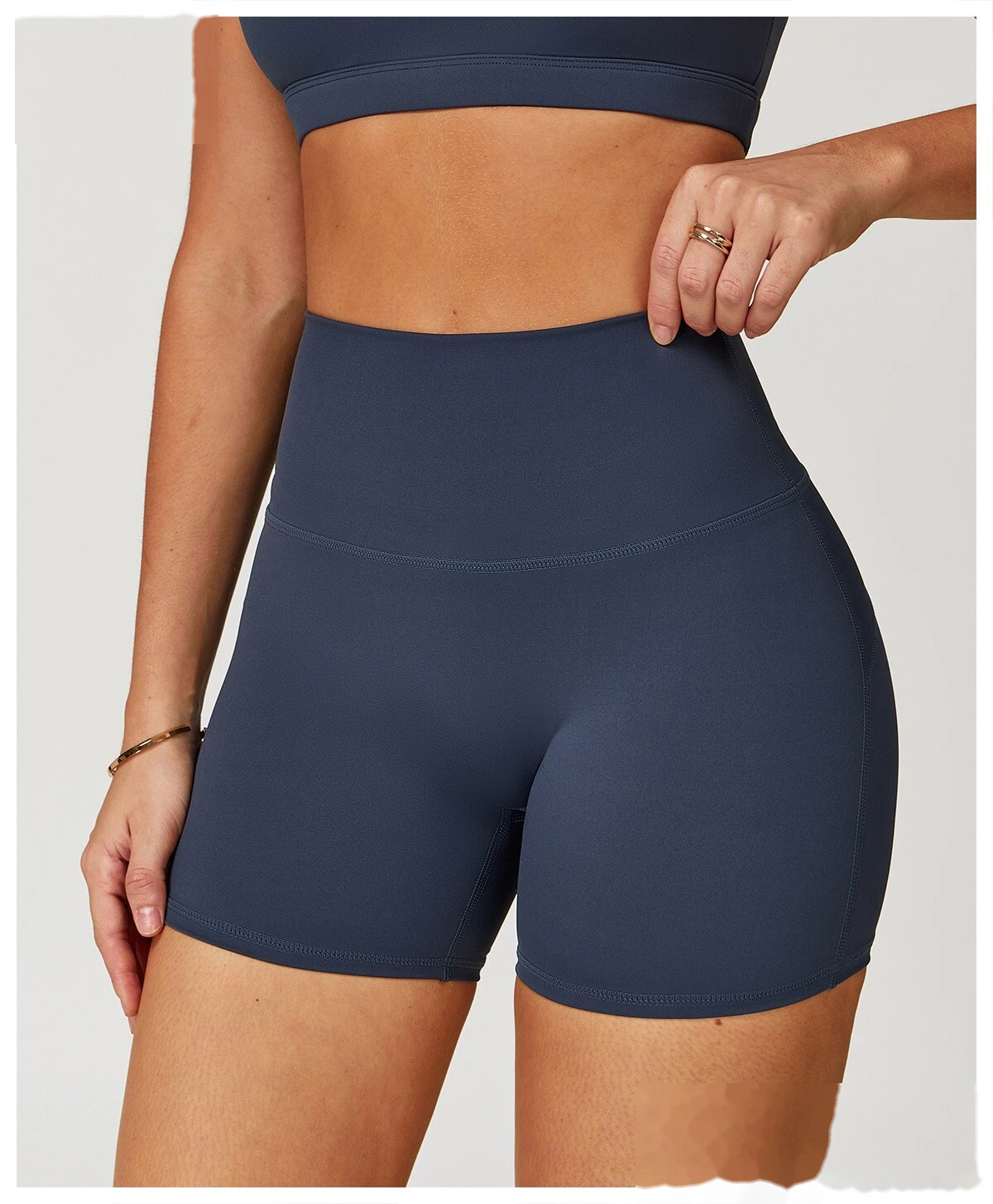 Customized yoga shorts women's high waist quick-drying tight-fitting slim shorts running fitness pants detail