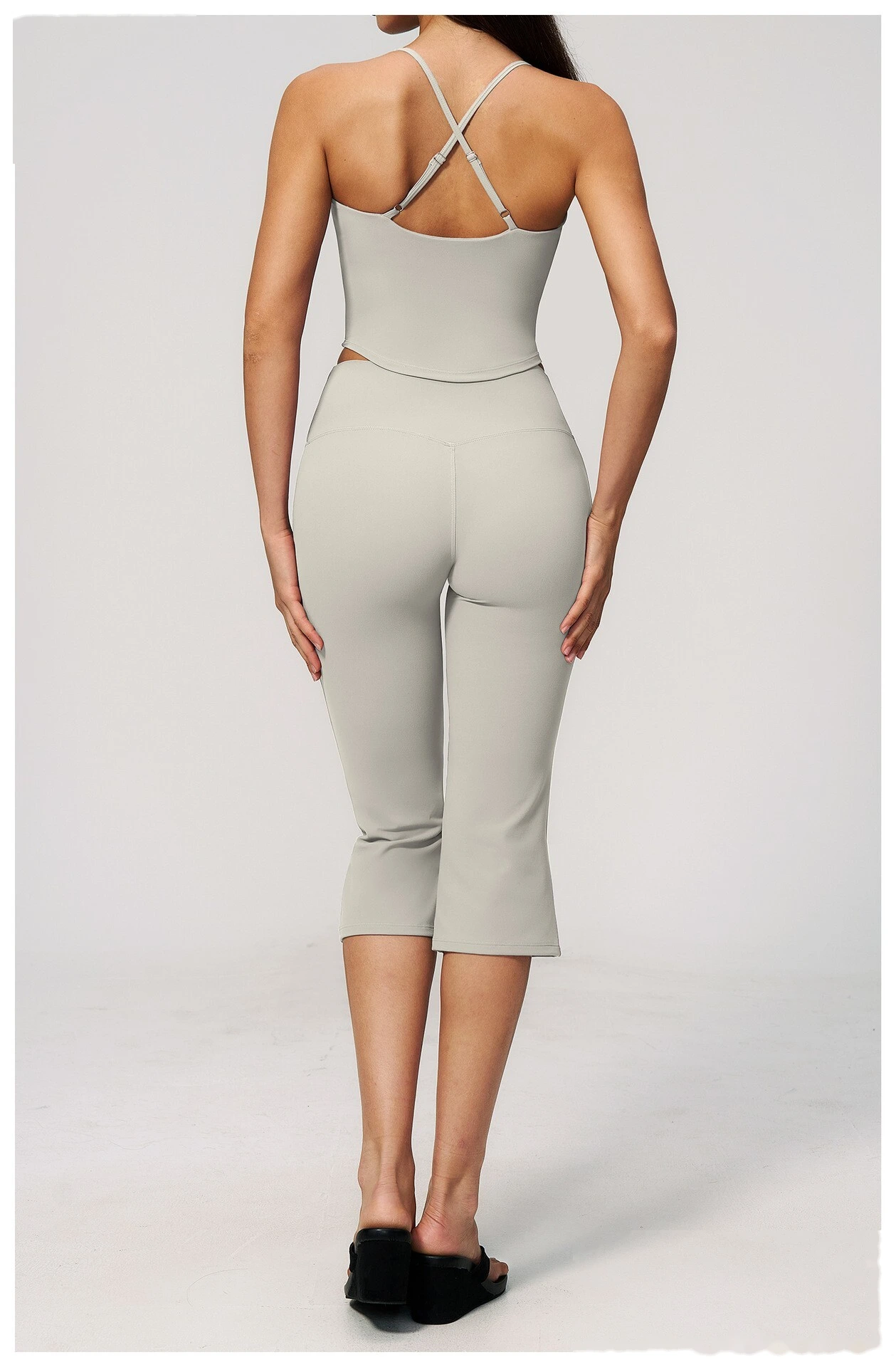 Yoga pants with creamy feeling, high waist, hips and abdomen, fitness exercise, cropped pants/yoga suit detail