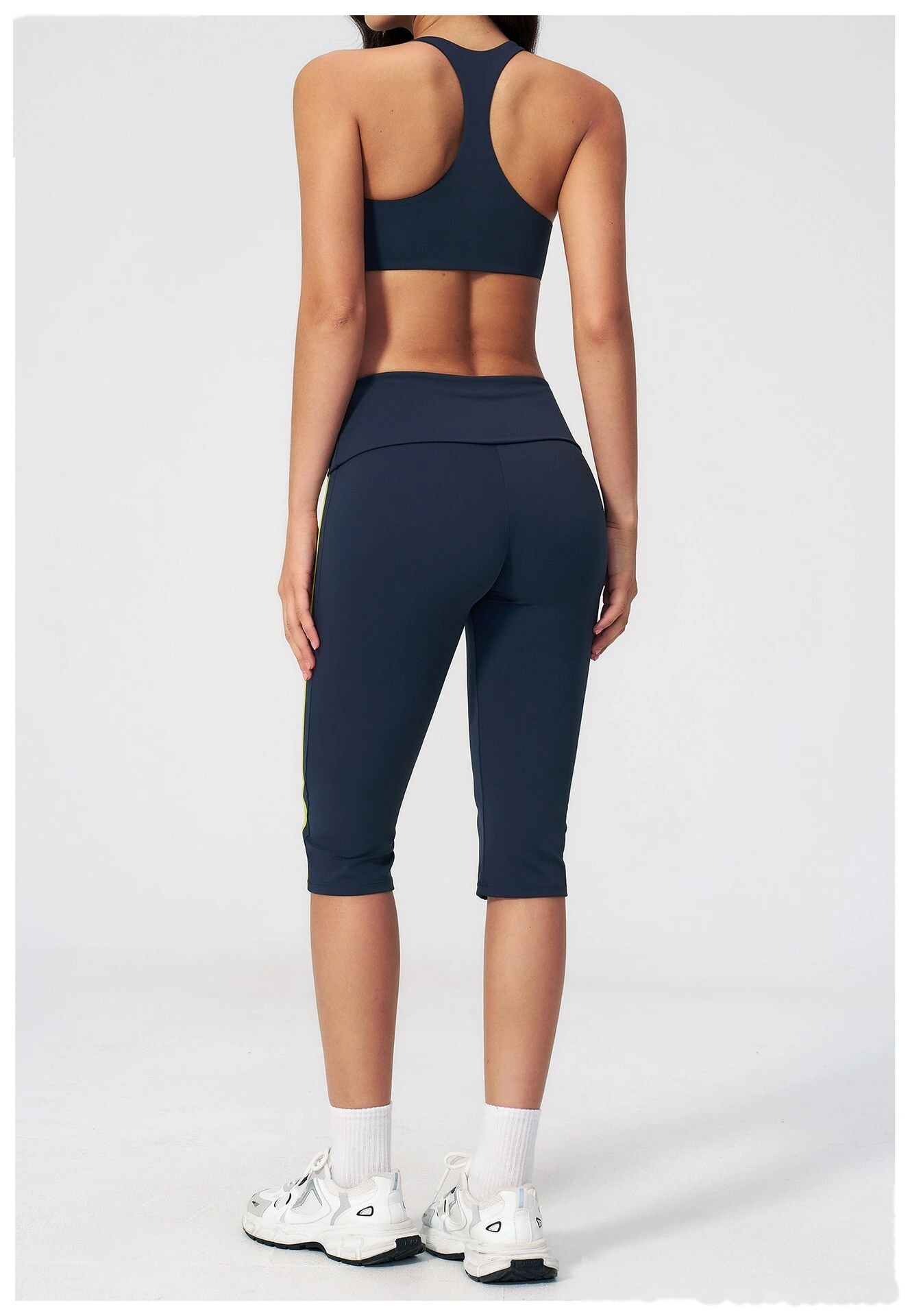 Custom Slim Fit Beauty Back Yoga Set Women, Outer Wear Quick Dry Running Fitness Activewear Set detail