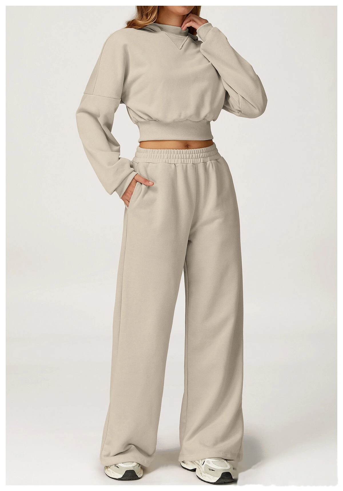 Customized autumn and winter high waist pants wide-leg pants loose outdoor leisure sports running pants detail