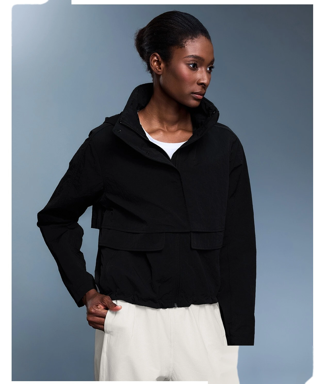 Customized outdoor waterproof sports windbreaker women's hooded casual jacket coat in autumn. detail