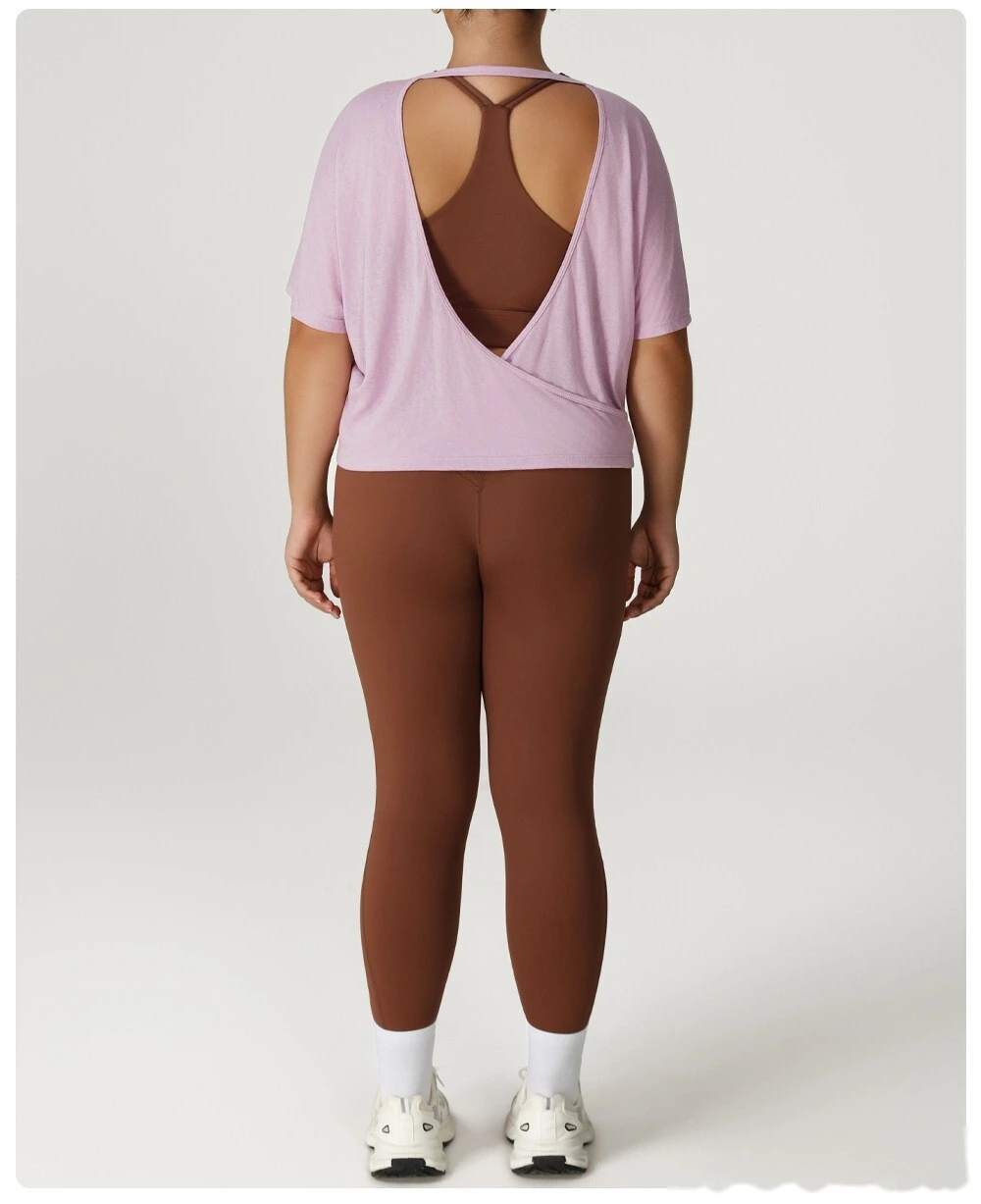 Custom-made plus-size sports blouses, fitness clothes, T-shirts and women's plus-size yoga clothes tops. detail