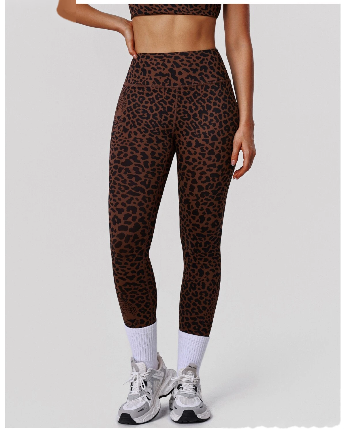 Bulk Custom Leopard Activewear Set - High-Waisted Tummy Control Yoga Pants & Workout Top detail