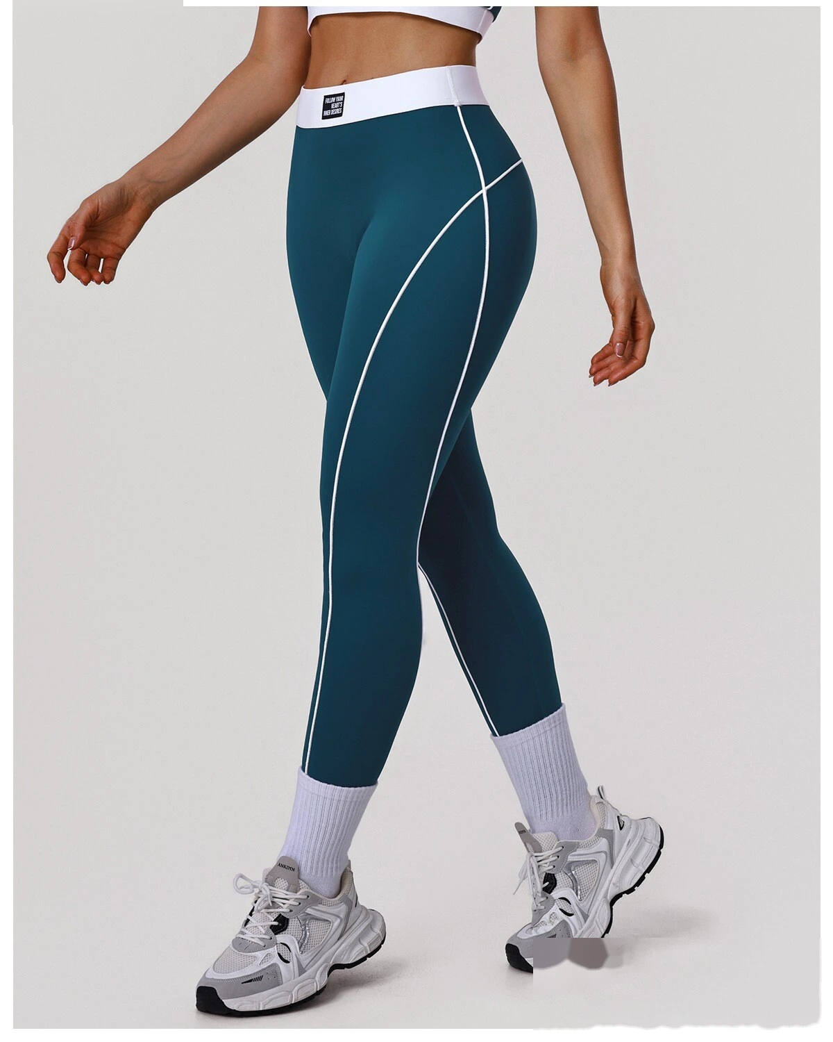 Custom Color Block Yoga Set - Women's High-Waisted Tummy Control T-Line Free Leggings & Sports Bra for Outdoor Running detail