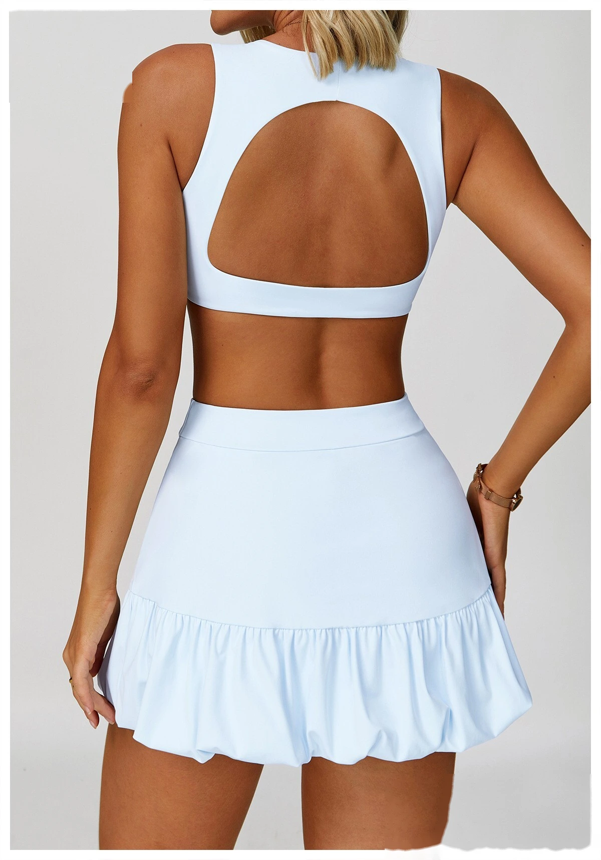 Customized soft yoga bra women's fitness running shoulder strap underwear hollow back sports bra detail