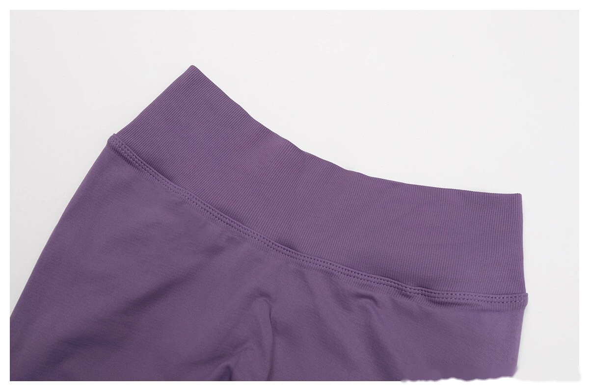 Customized seamless yoga pants V-shaped tight-fitting running quick-drying fitness pants detail