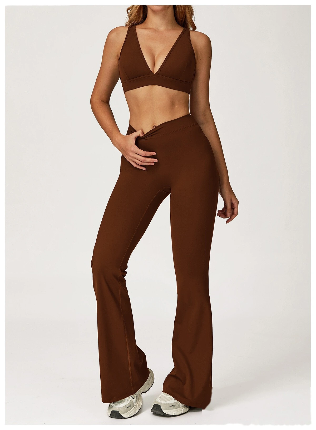 Customized European and American sports pants, high waist, tight body, wide legs and slim trumpet fitness pants. detail
