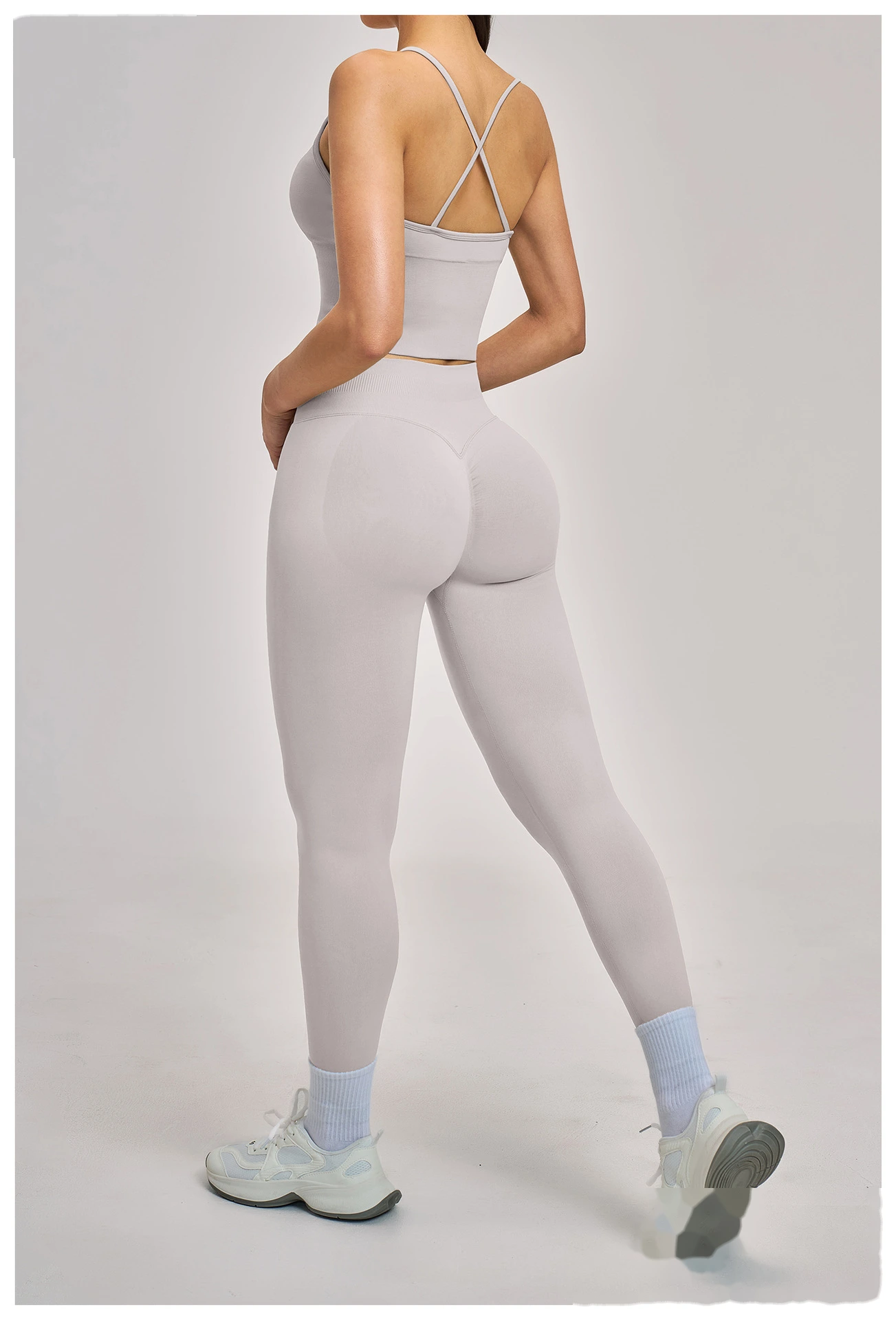 Custom Women’s Seamless 2 Piece Yoga Set Racerback Beauty Back Crop Top High Stretch Running Activewear detail