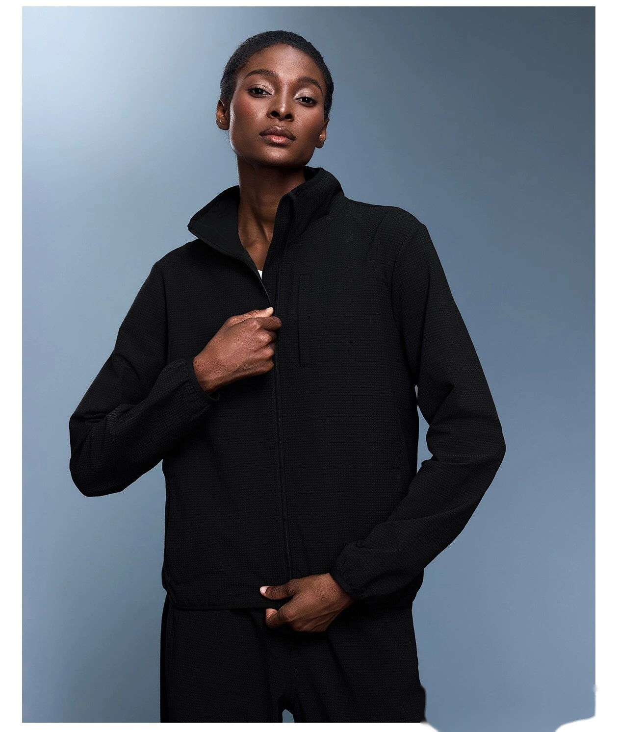 Customized outdoor lightweight sports long sleeve thin velvet warm and casual coat for women in autumn detail