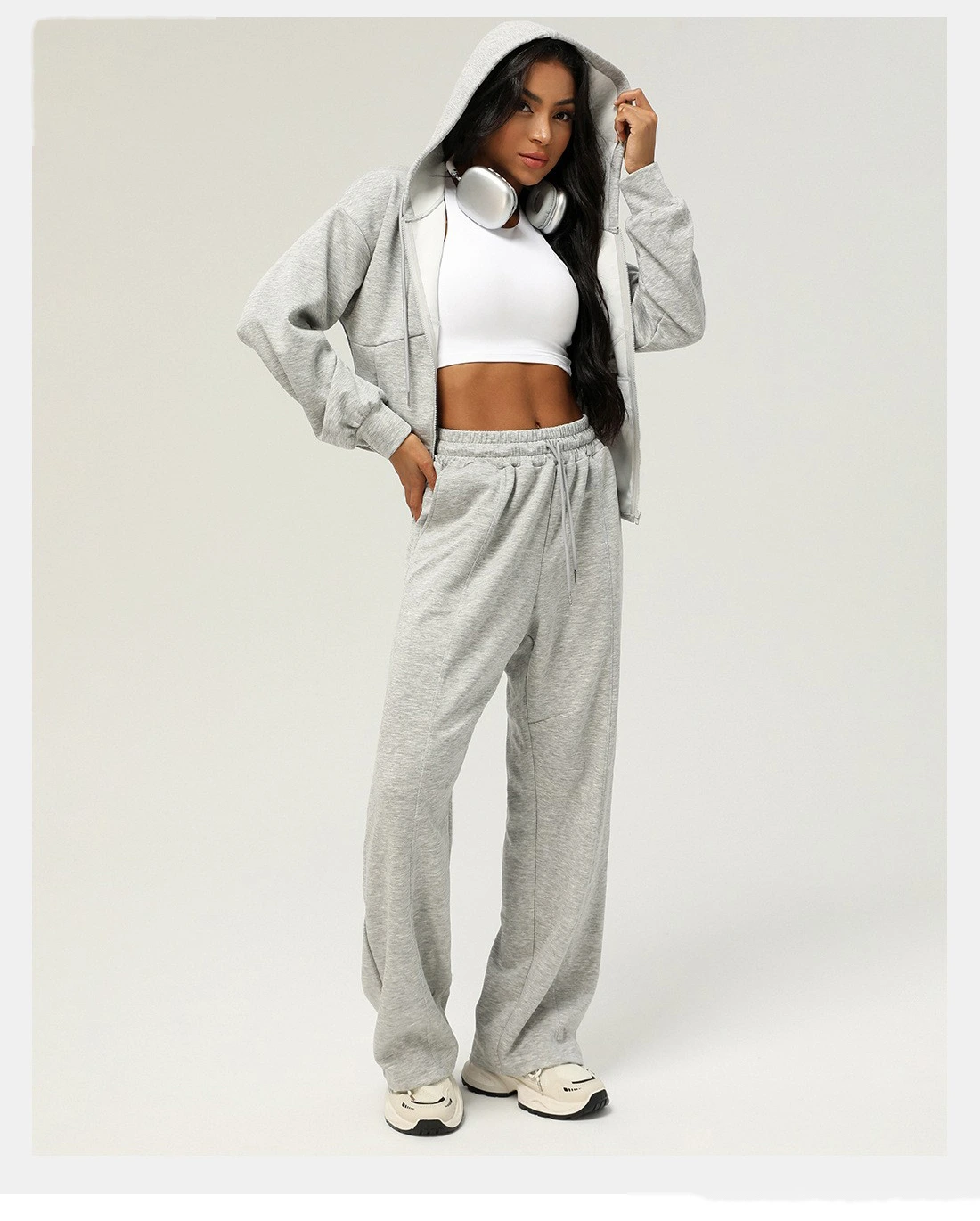 Custom sportswear autumn and winter two-piece loose sweater hooded coat outdoor running fitness suit detail