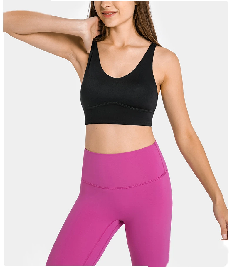 Womens sports bras V neck criss cross strappy gym workout bra detail