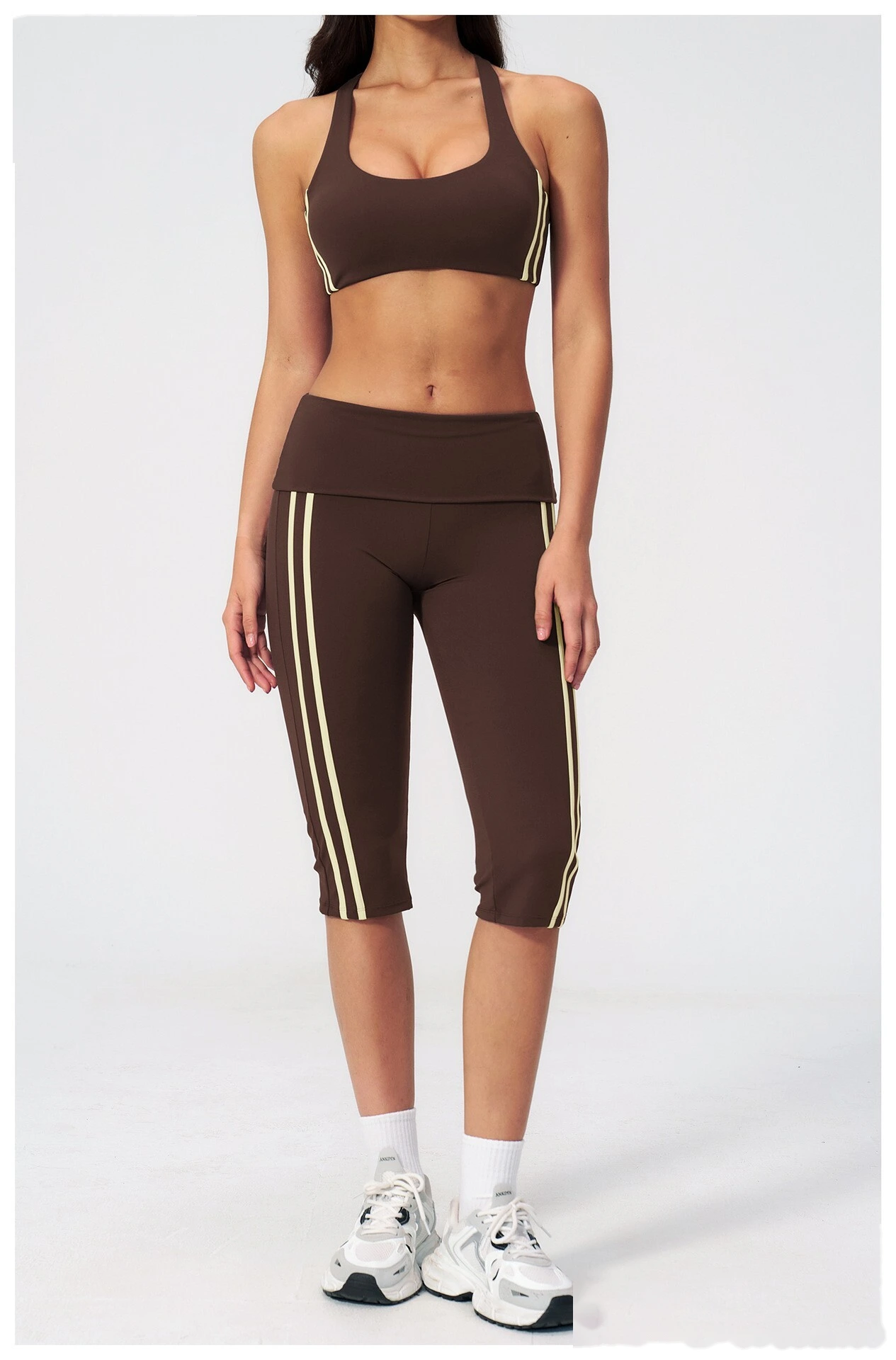 Custom Slim Fit Beauty Back Yoga Set Women, Outer Wear Quick Dry Running Fitness Activewear Set detail