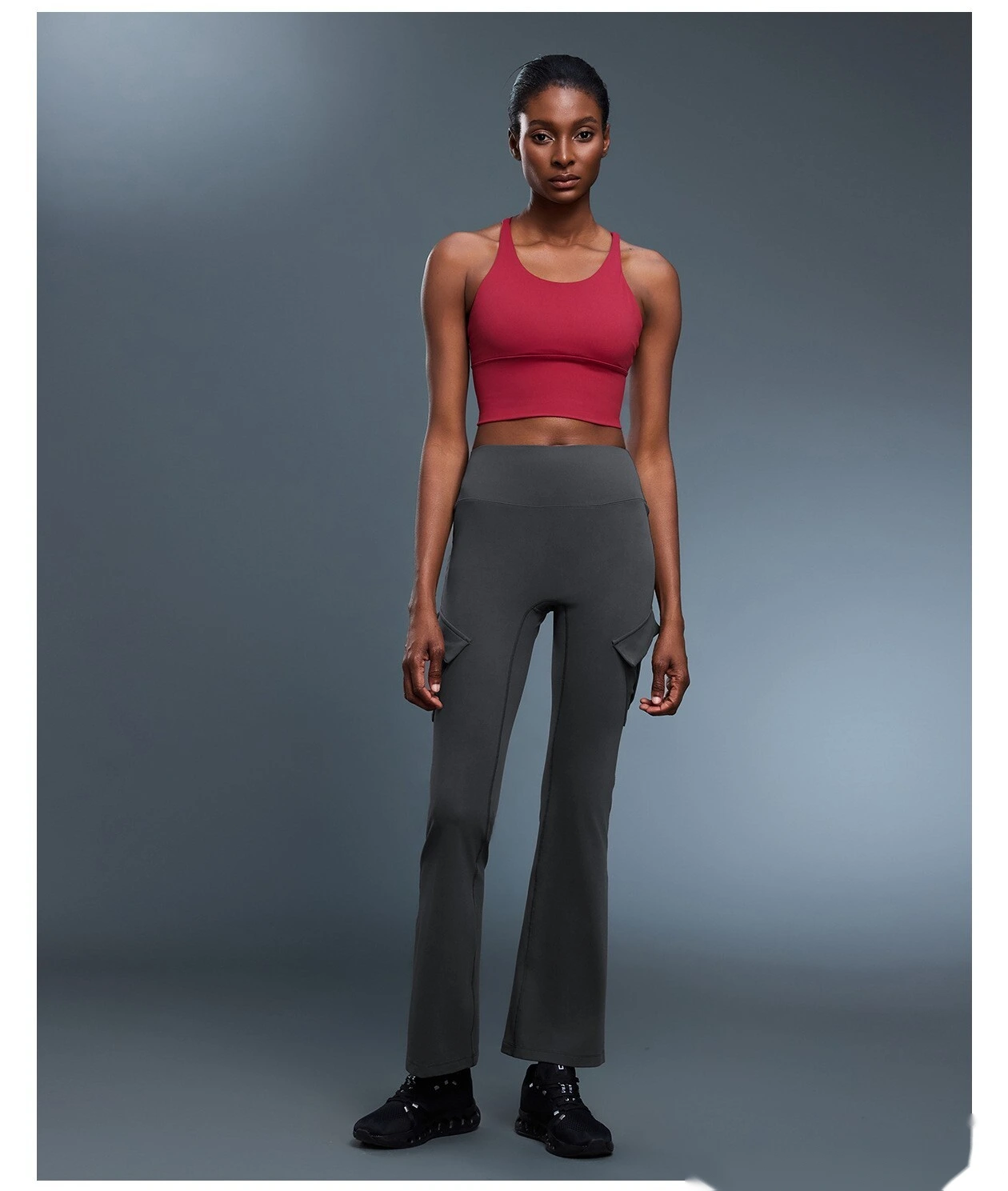 Customized tight-fitting elastic hip lifting tooling pocket bell pants high waist abdomen yoga pants detail