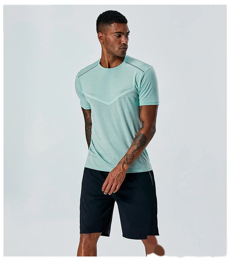 Customized short-sleeved T-shirt men's ice silk sports fitness quick-drying clothes leisure plus size running clothes detail