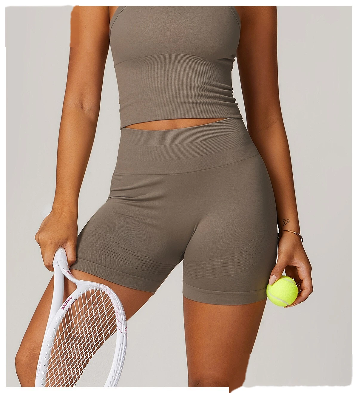 Custom Seamless High-Waisted Yoga Shorts - Women’s Butt-Lifting Peach Hip Tight Fitness Running Shorts detail