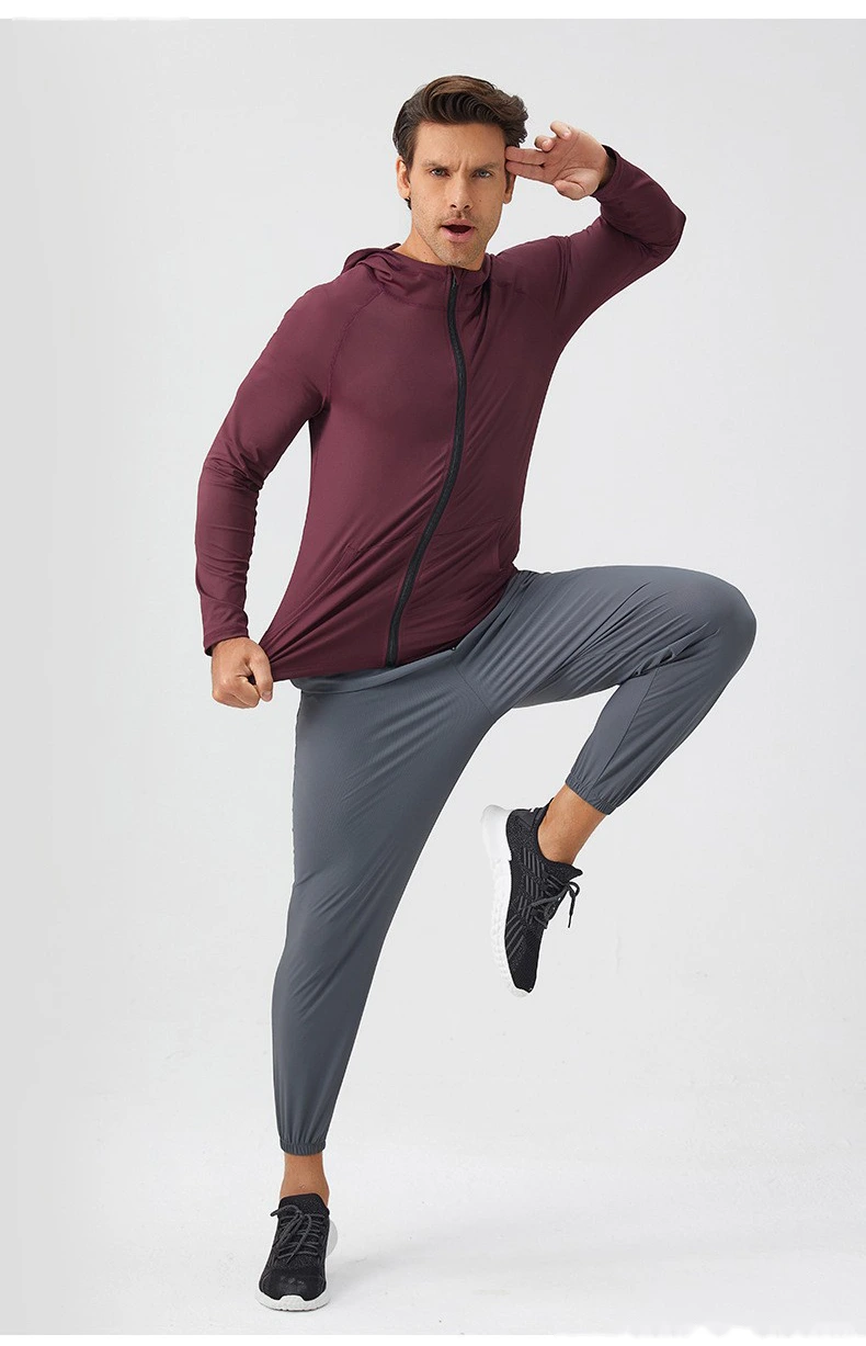 Customized fitness clothes long sleeve quick-drying running men's coat for autumn and winter sports detail