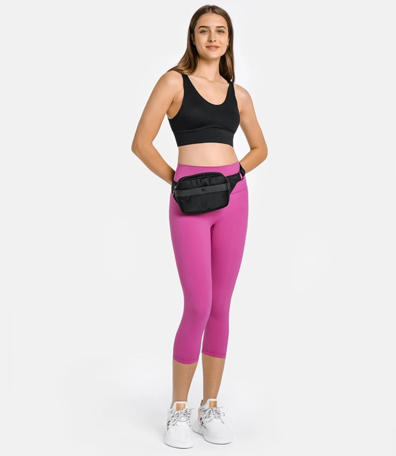 Womens sports bras V neck criss cross strappy gym workout bra detail