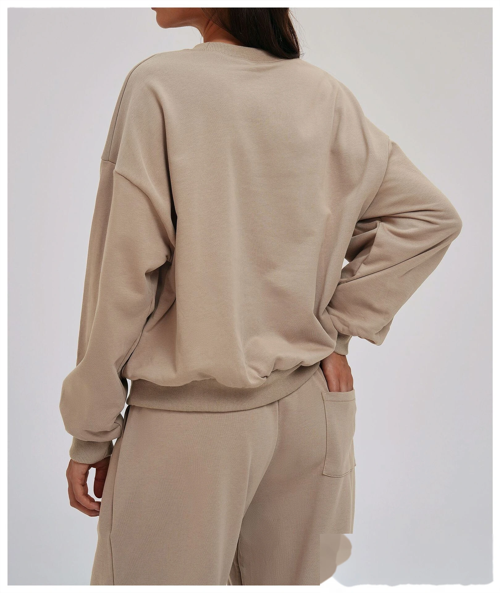 Bulk Custom Crew Neck Sweatshirts | Loose Fit Long Sleeve Casual Tops for Fall Winter Outdoor Running detail