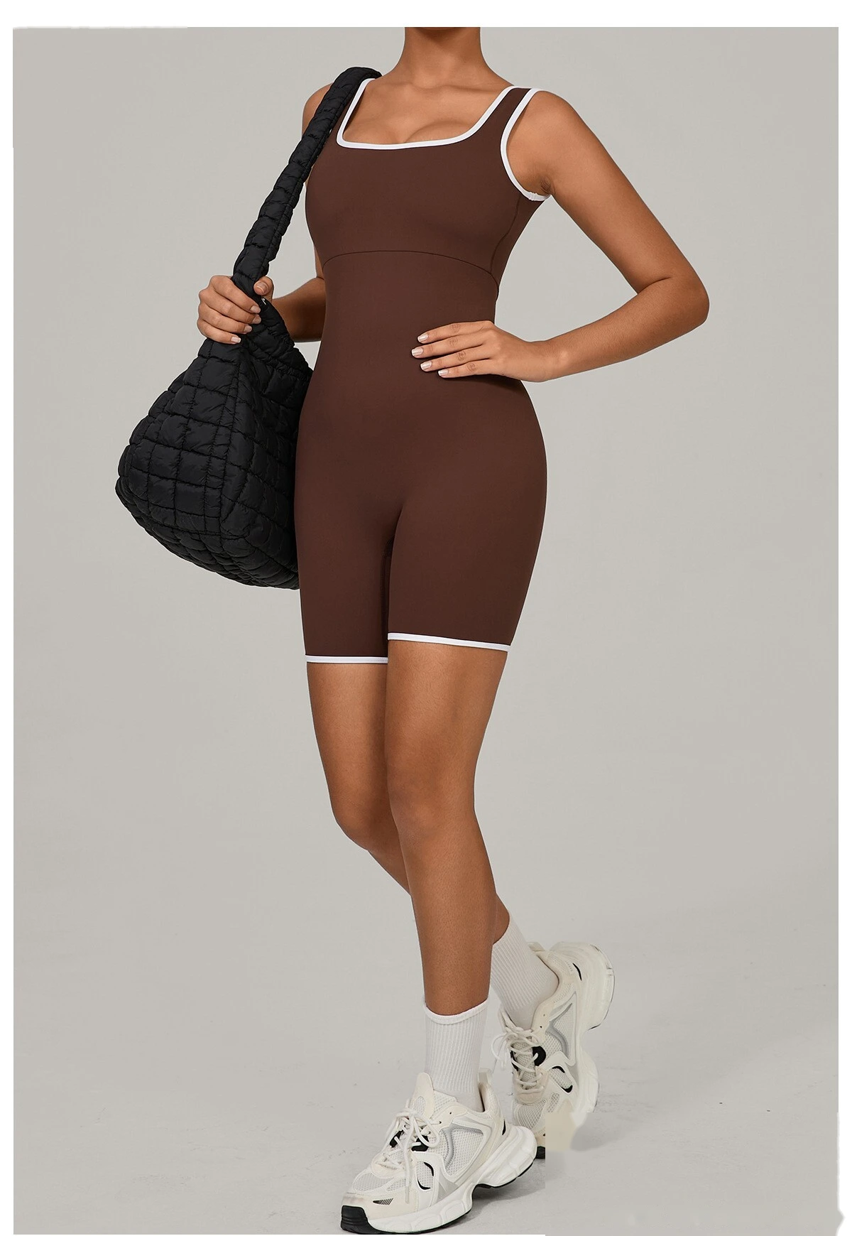 Customized contrast stitching generous neck sports jumpsuit yoga clothes backless outdoor fitness jumpsuit detail