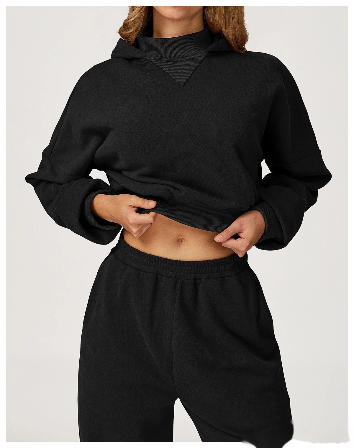 Custom fashion hooded sweater autumn and winter casual loose coat women's outdoor sportswear detail