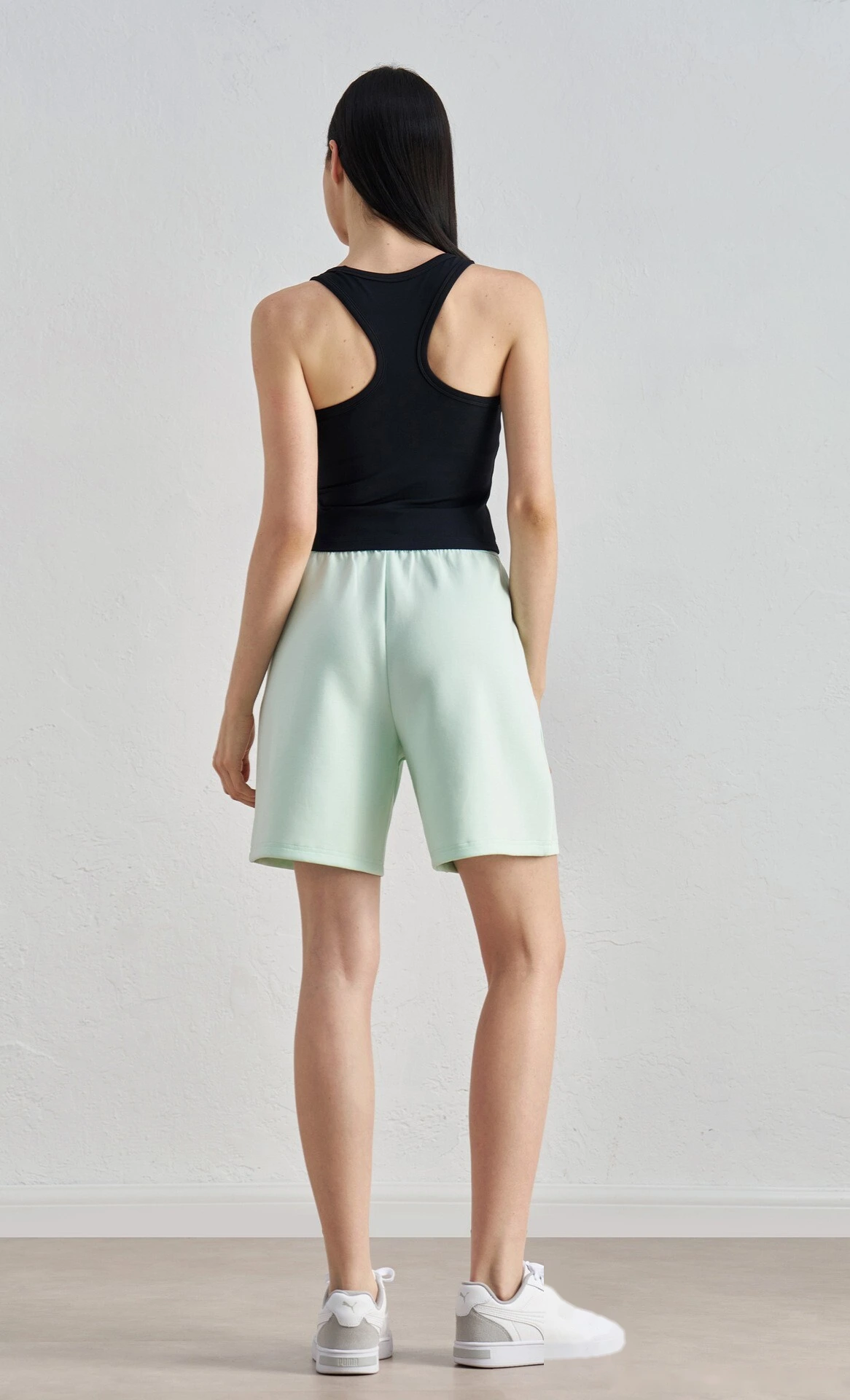 Air layer running shorts loose casual fitness five-point shorts female fitness shorts detail