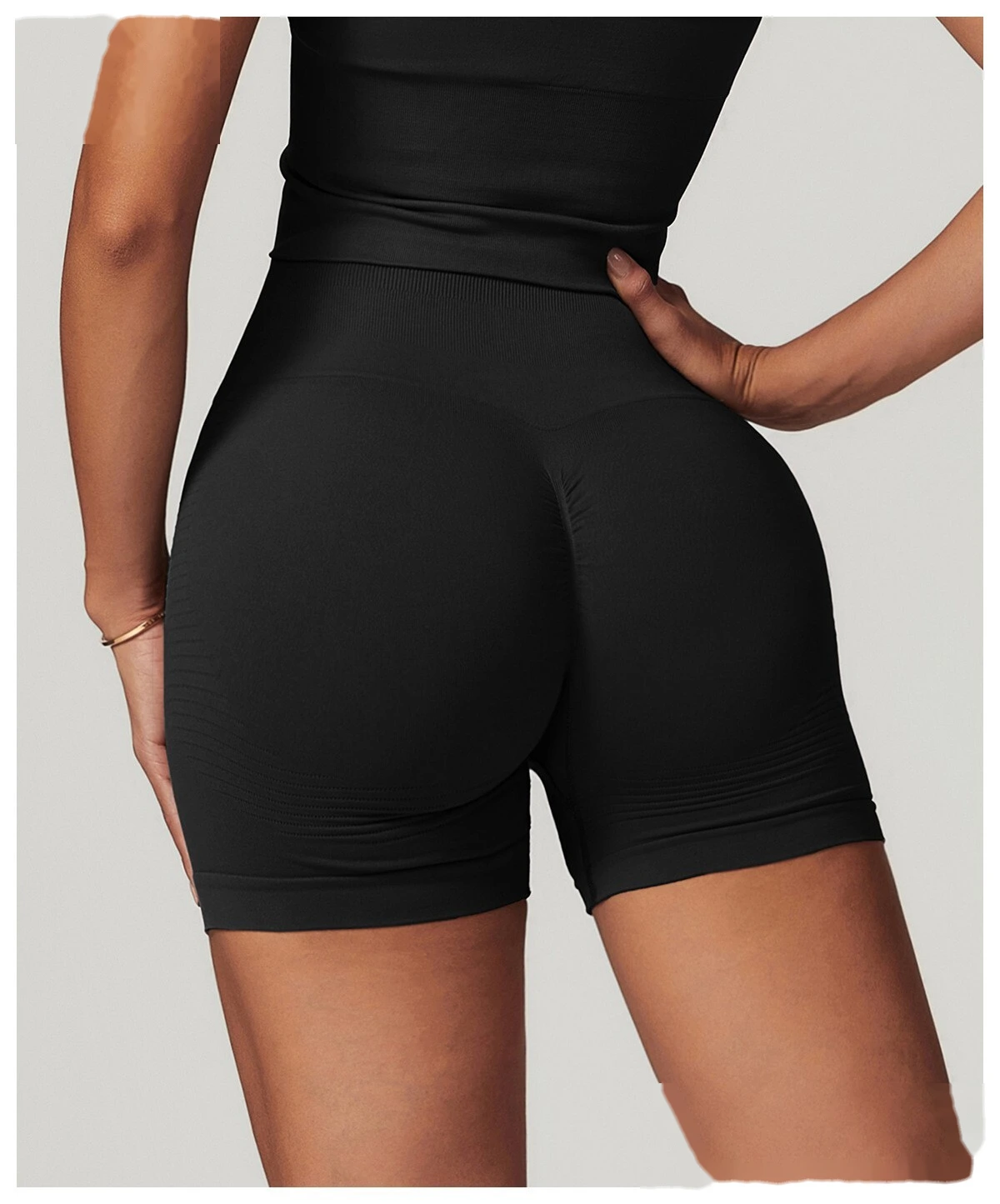 Custom Seamless High-Waisted Yoga Shorts - Women’s Butt-Lifting Peach Hip Tight Fitness Running Shorts detail
