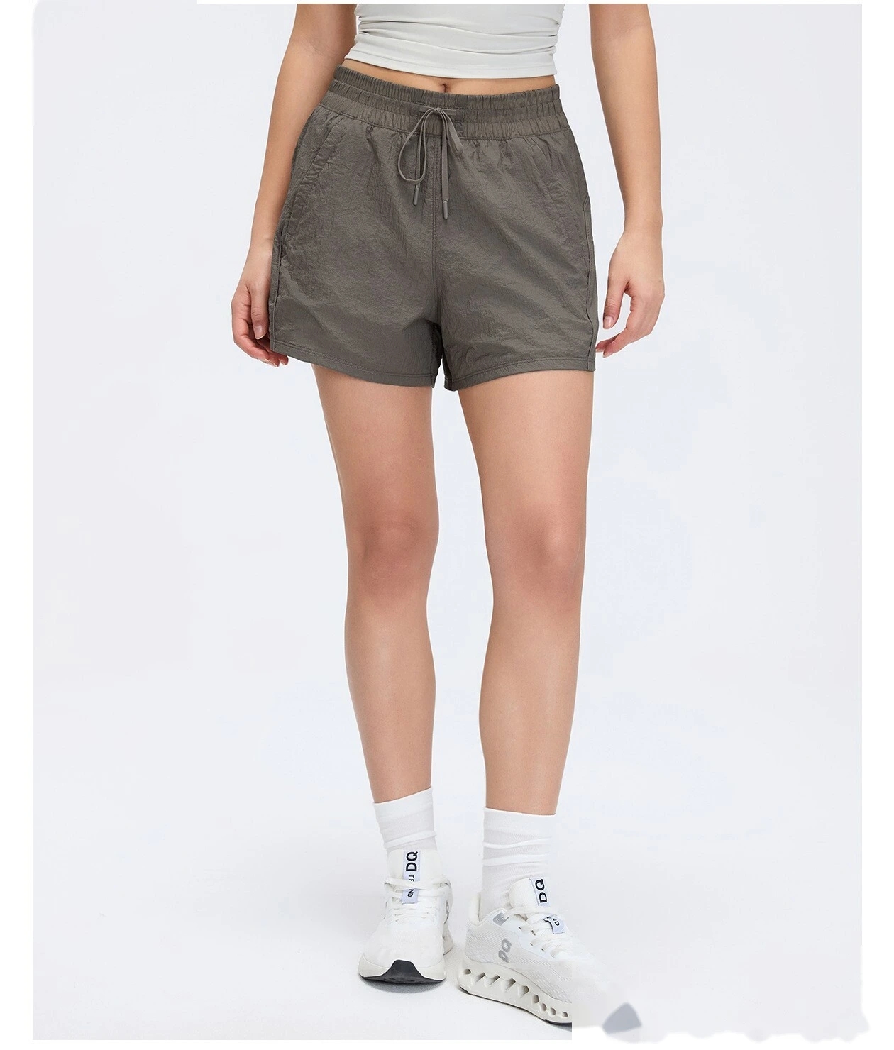 Women's High Waisted Quick Dry 3-Inch Sports Shorts Summer Breathable Running Yoga Gym Outdoor Training Custom Shorts detail