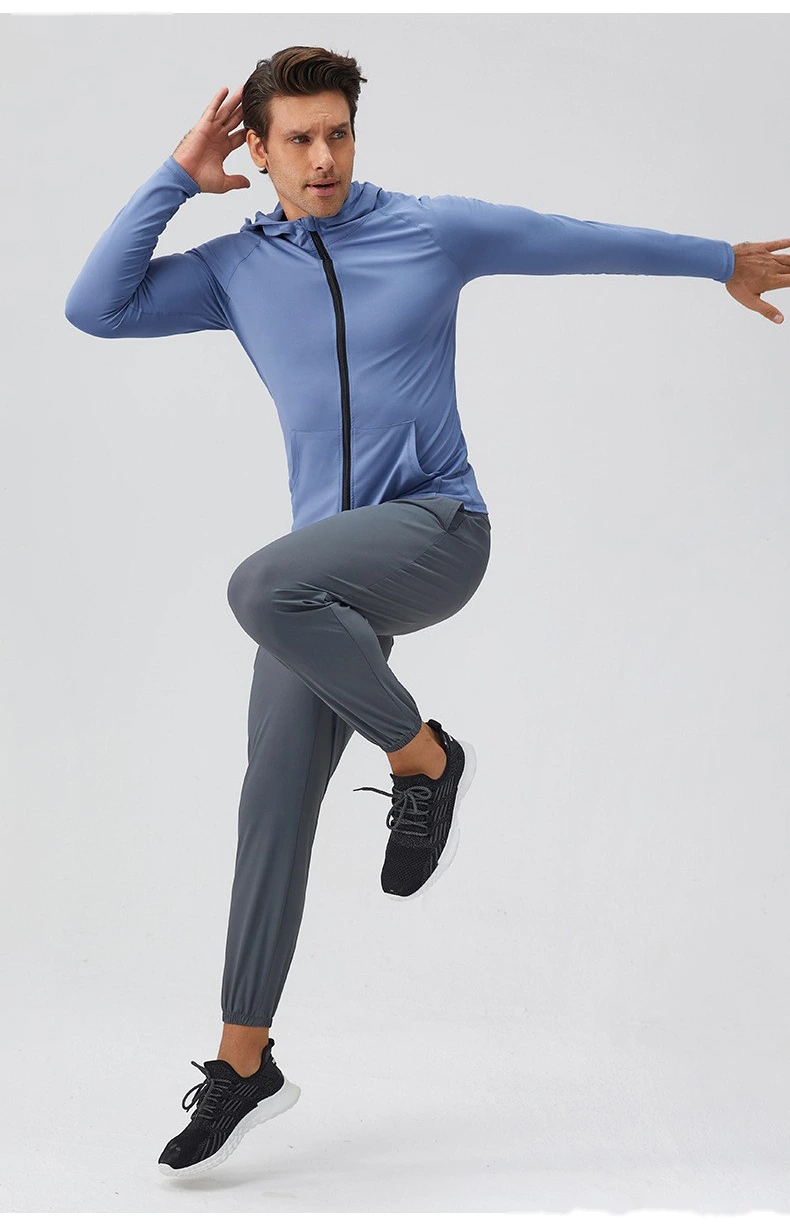 Customized fitness clothes long sleeve quick-drying running men's coat for autumn and winter sports detail