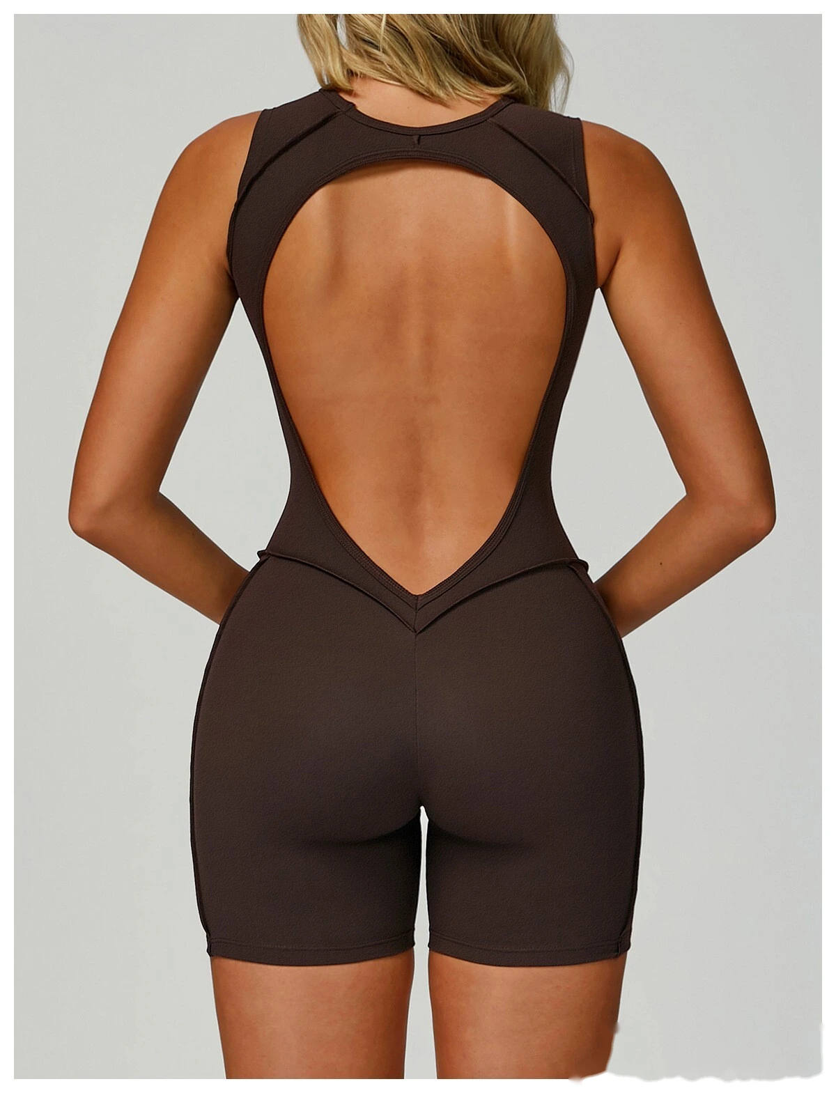 Customized one-piece yoga clothes with beautiful back fashion one-piece women's running fitness clothes detail