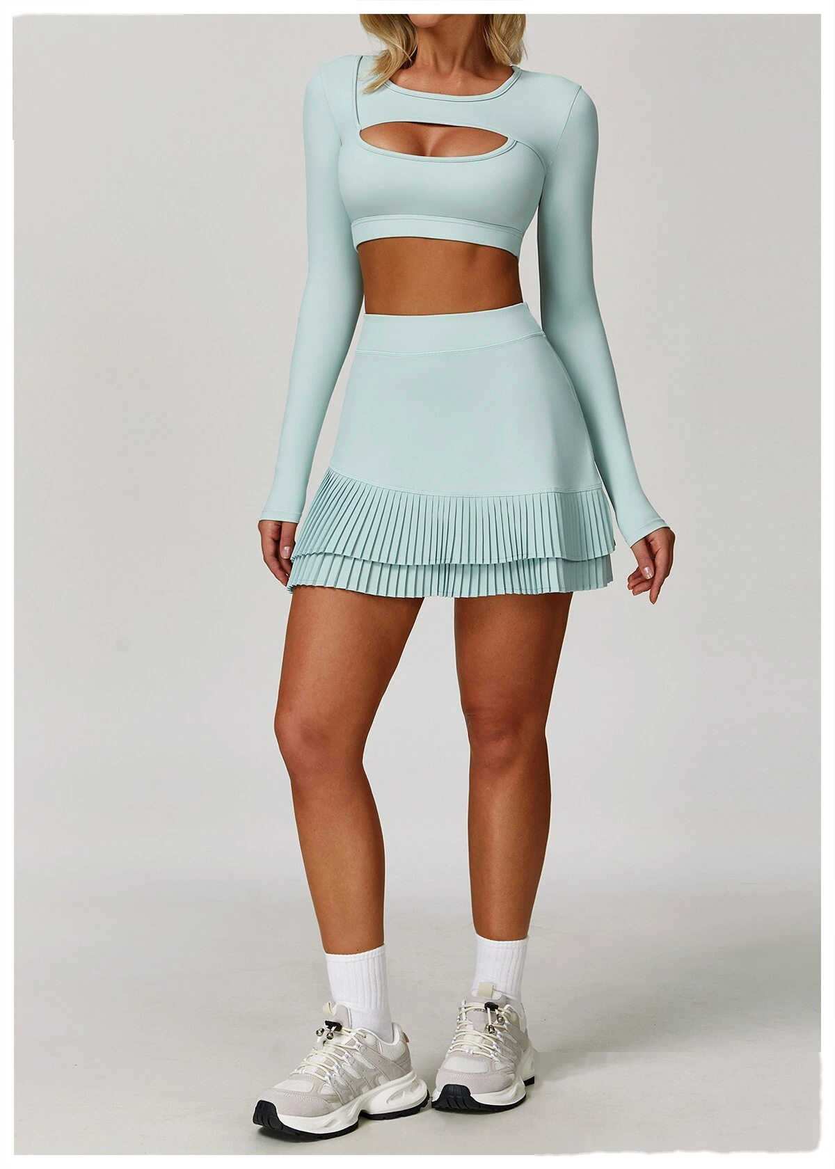 Customized sports skirt with high waist and pleated leggings pocket skirt to prevent exposure detail