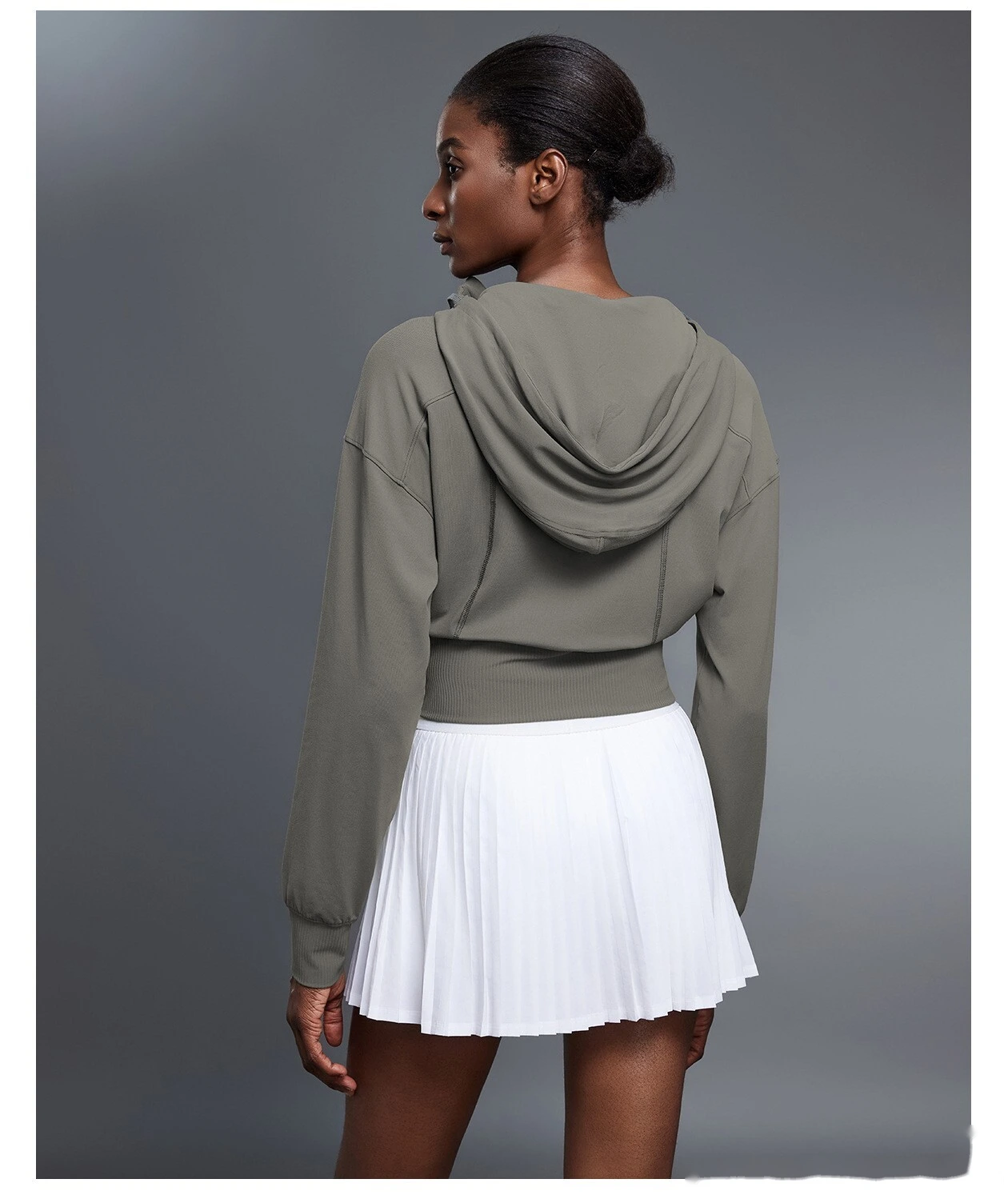 Customized hooded sports coat short waist cardigan long sleeve top yoga fitness clothes for women detail