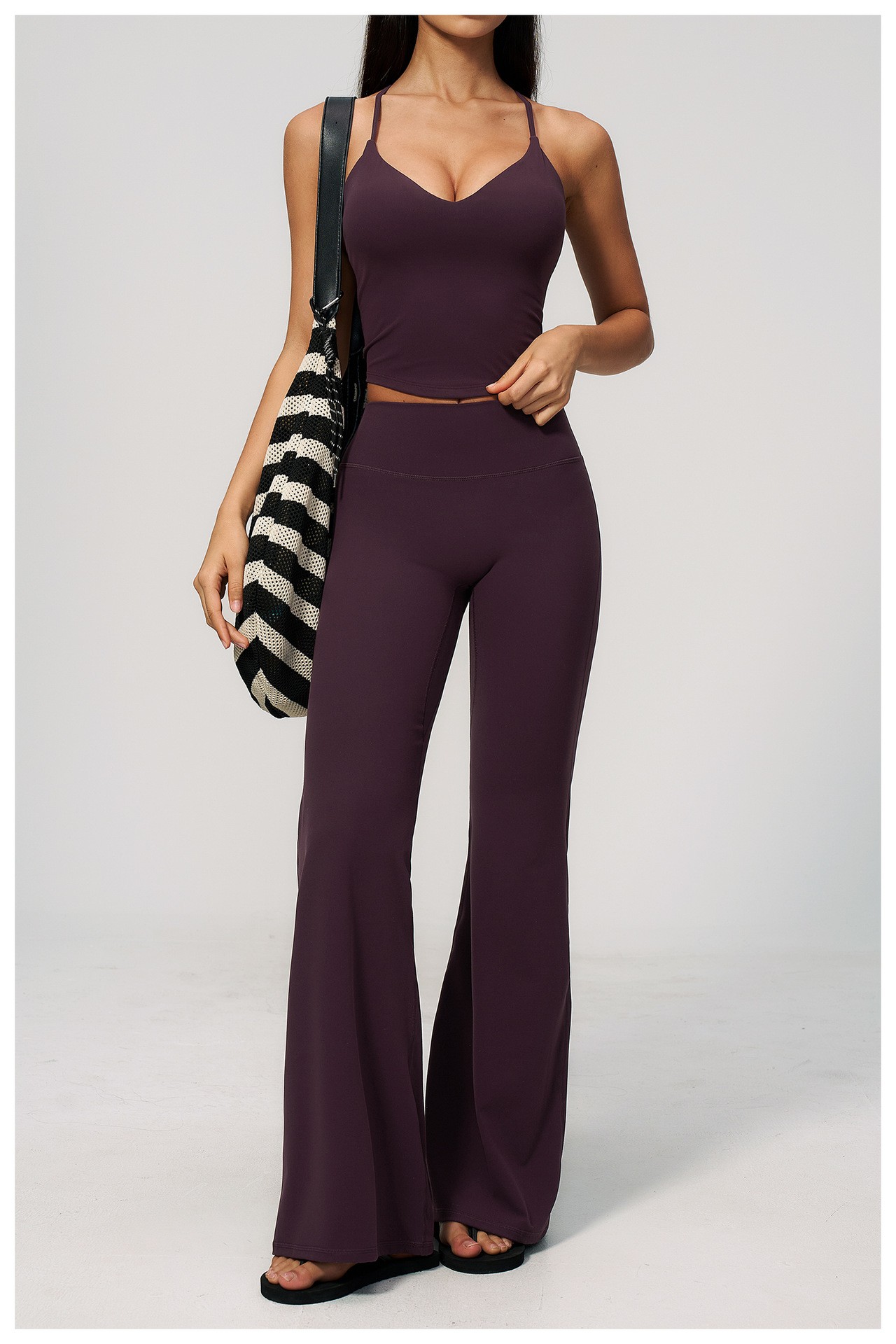 European and American yoga suit high elastic tight horn long yoga pants Pilates training yoga suit detail